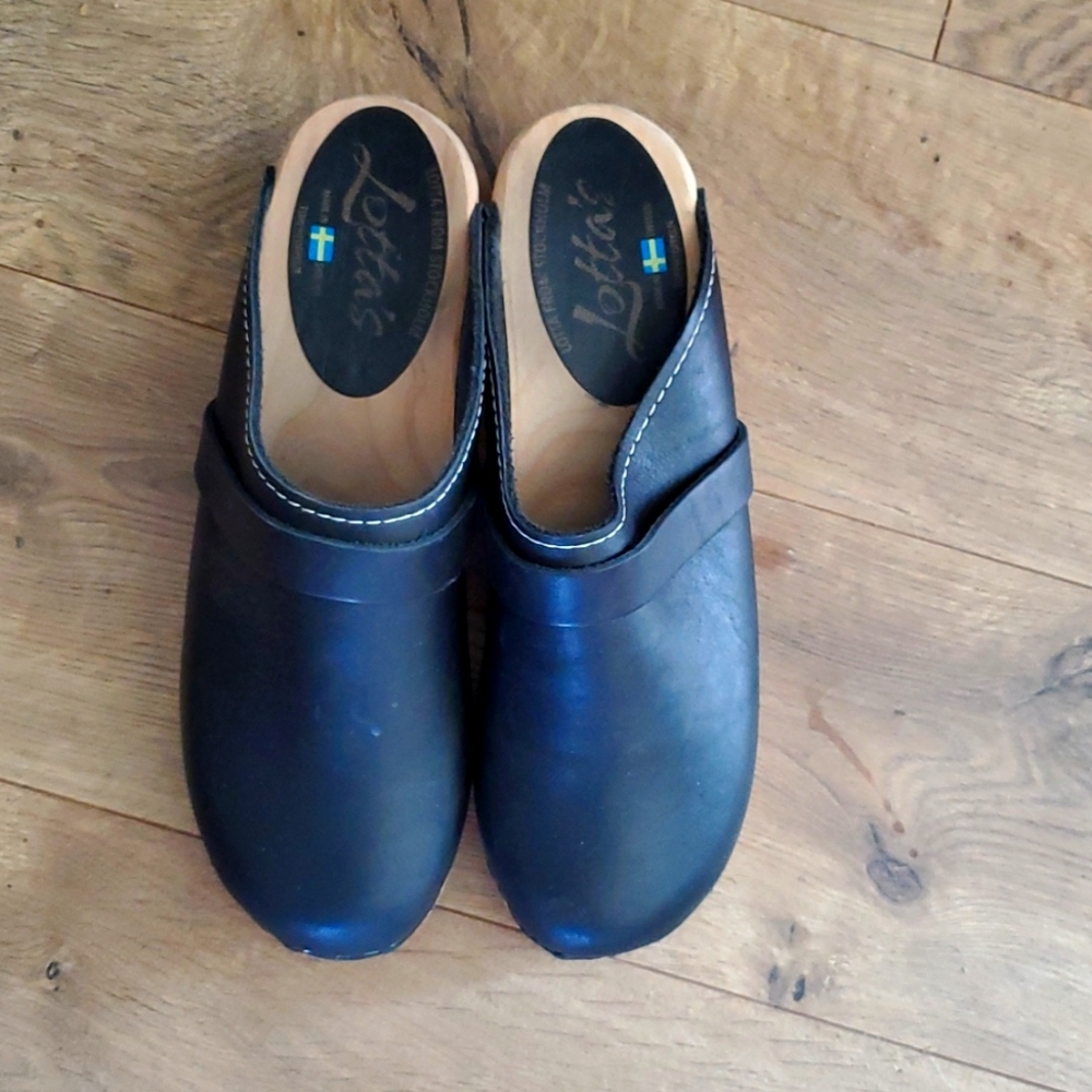 Lotta Clogs